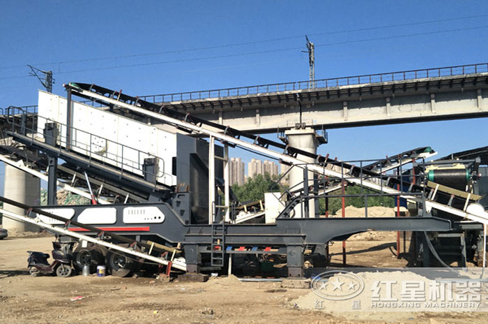 振動(dòng)篩沙機(jī)還是可移動(dòng)的好，流動(dòng)作業(yè)隨時(shí)轉(zhuǎn)場(chǎng)