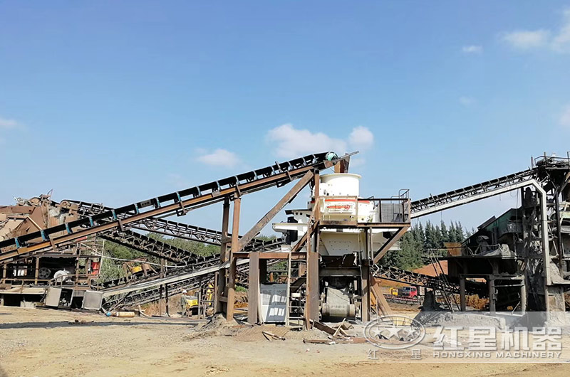 河卵石制砂生產(chǎn)現(xiàn)場(chǎng)實(shí)拍 河卵石制砂生產(chǎn)現(xiàn)場(chǎng)實(shí)拍