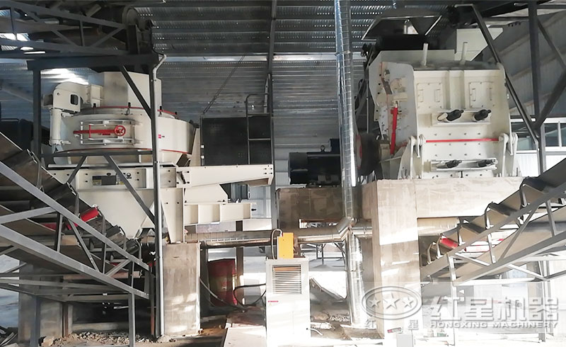 客戶來廠咨詢：想購買日產(chǎn)1000噸的制砂機，有推薦的型號嗎？