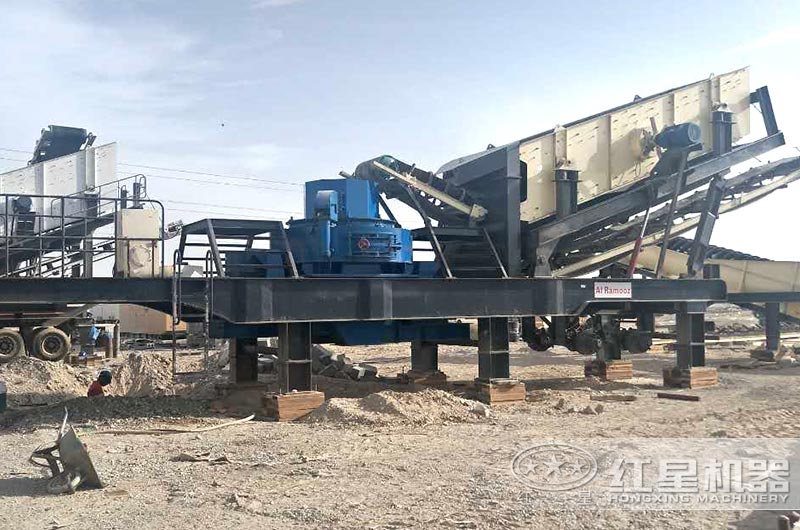 移動式花崗巖制砂機整機作業(yè) 移動式花崗巖制砂機整機作業(yè)