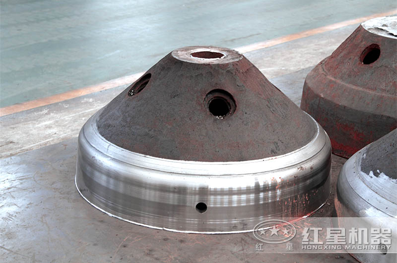 hp300圓錐破碎機(jī)每小時(shí)產(chǎn)多少噸？多少錢一臺(tái)？