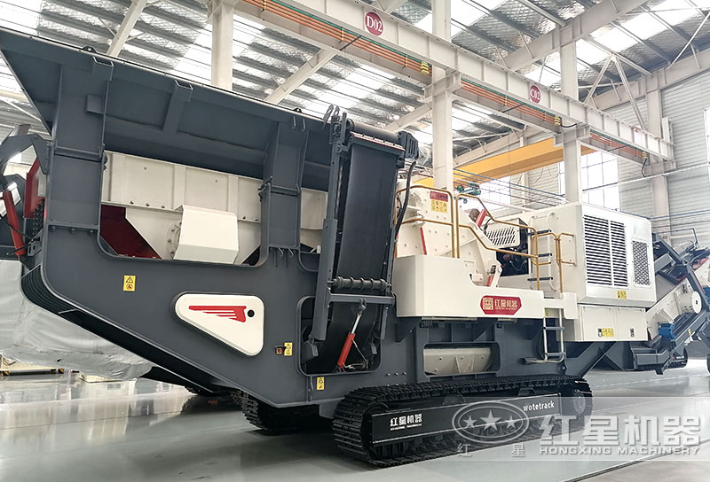 履帶移動(dòng)制砂機(jī)，濕地、爬坡無障礙